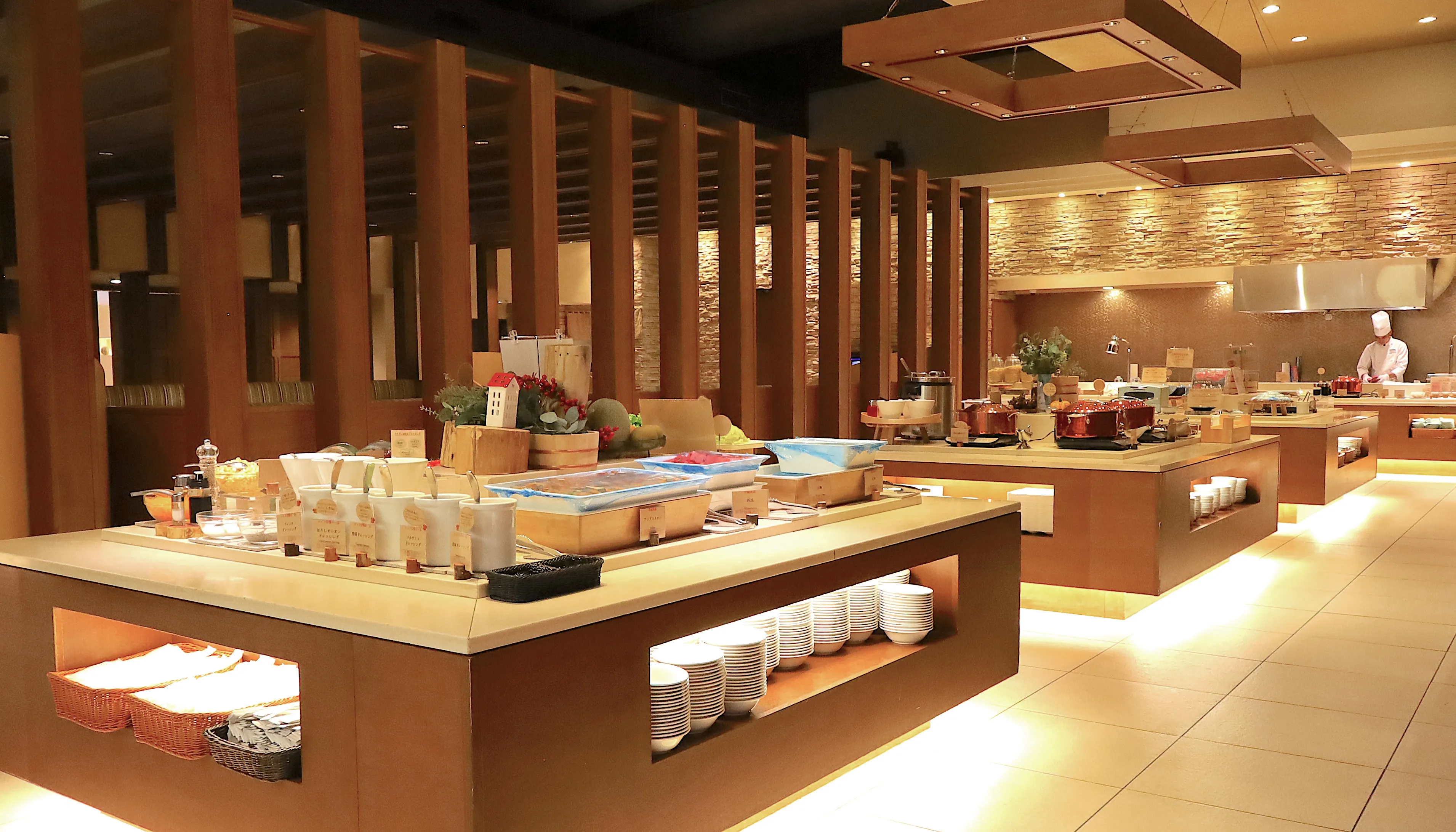 草津ナウリゾートホテル｜ビュッフェを彩り、売店販売で広がる「ゆびさきトング」の魅力