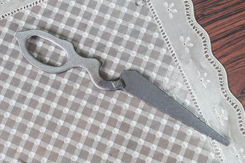 column_kitchen-scissors_0110.jpg