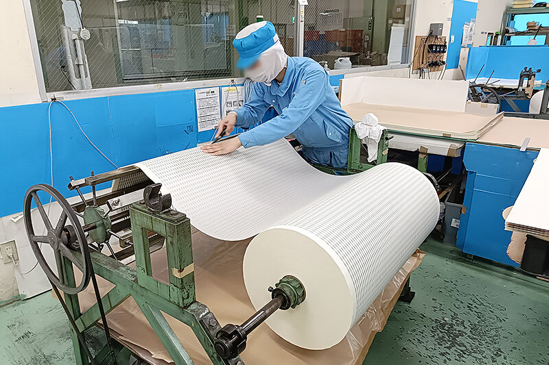 使い勝手抜群！だからリピーターが続出<br>「まな板シート」のひみつ　～ 製造工場訪問