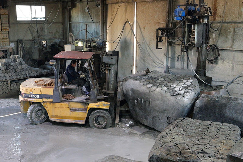 column_stone-factory_0140.jpg