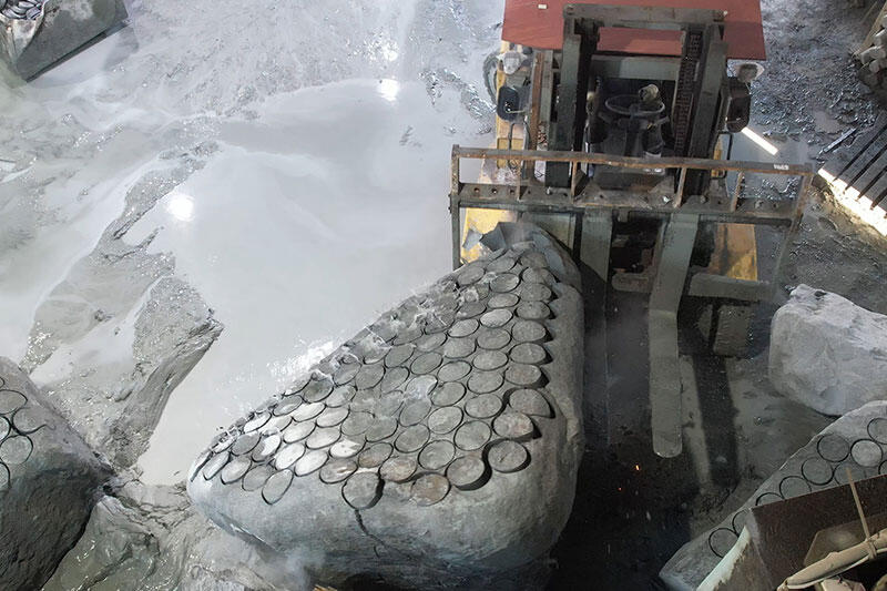column_stone-factory_0150.jpg