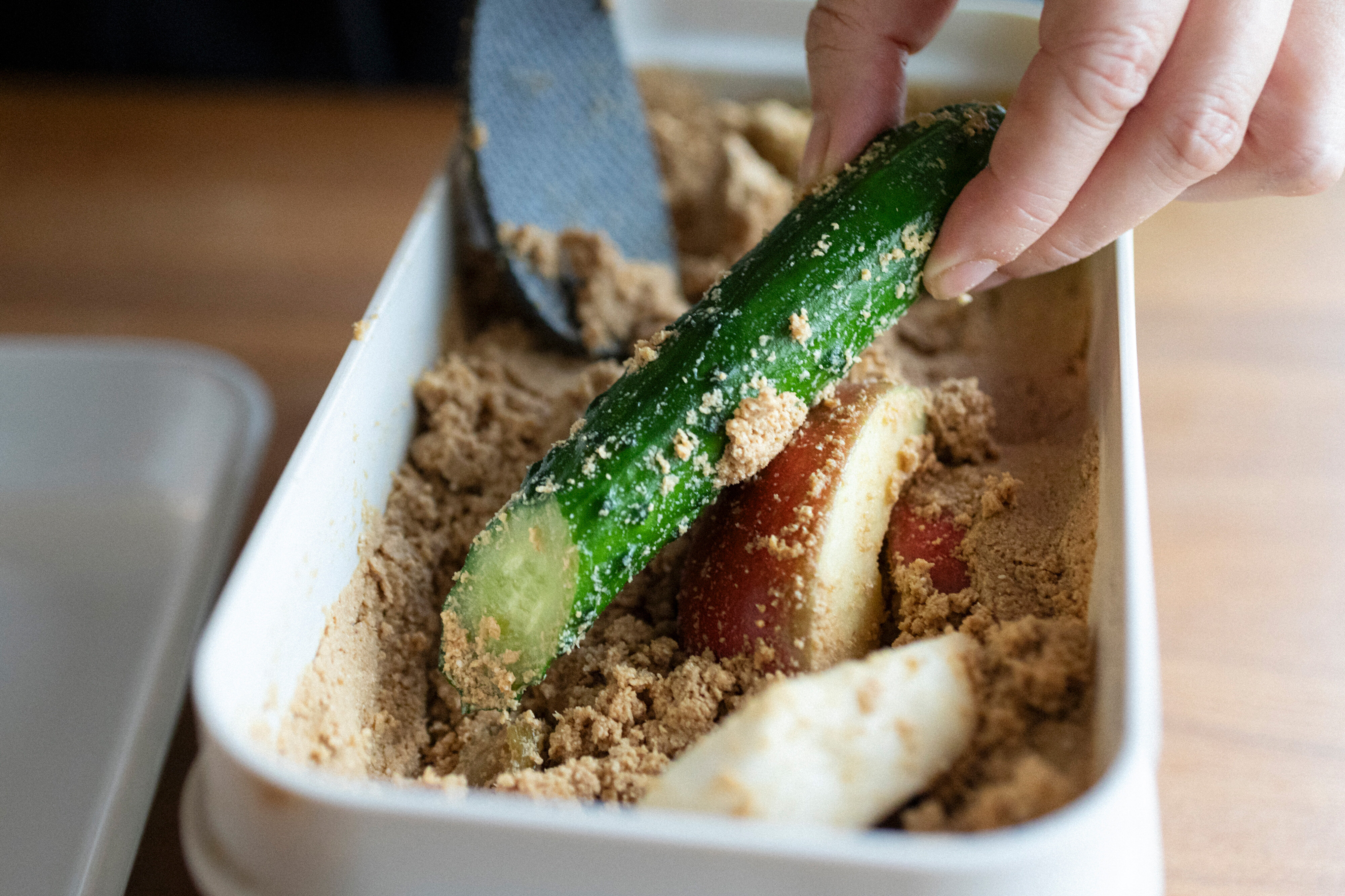 ぬか漬けはなぜ美容・ダイエットにいいのか?腸活で美肌&痩せ体質をつくる方法【腸活アドバイザーyukariさん監修】