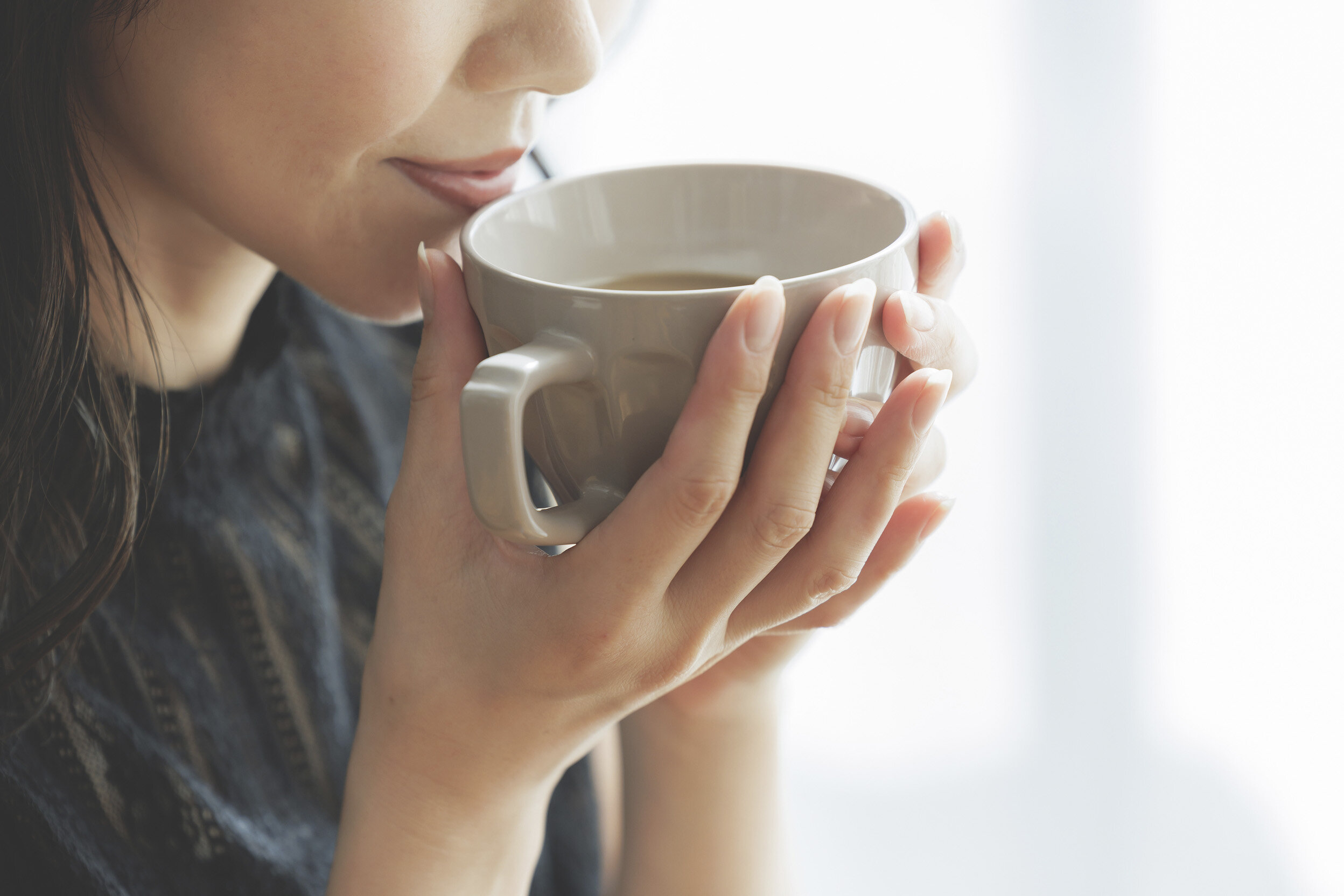 コーヒーを飲むイメージ